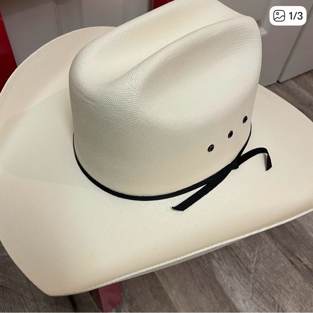 Yellowstone style White Lone star hat